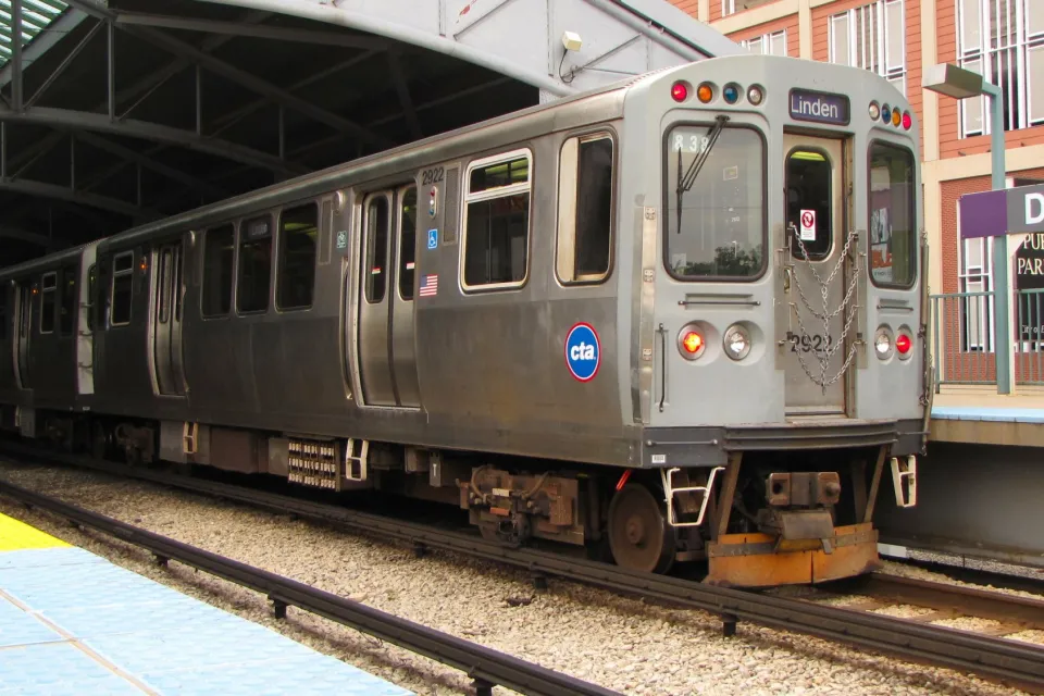 CTA Purple Line train
